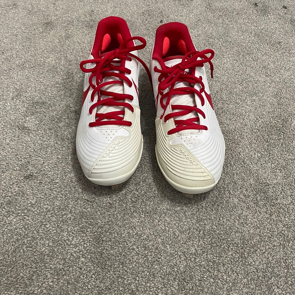 Women’s Softball Metal cleats